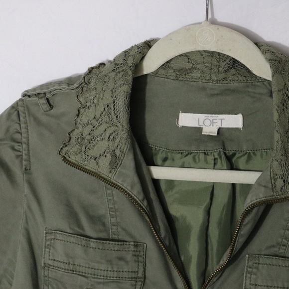 ANN TAYLOR LOFT Olive Military Jacket in Medium - Picture 5 of 6